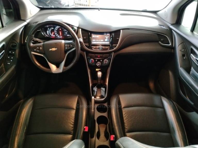 CHEVROLET - TRACKER - 2017/2017 - Branca - R$ 82.000,00