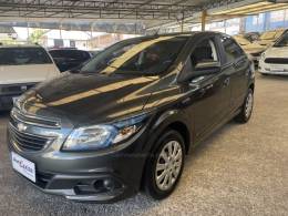 CHEVROLET - ONIX - 2015/2016 - Cinza - R$ 48.900,00