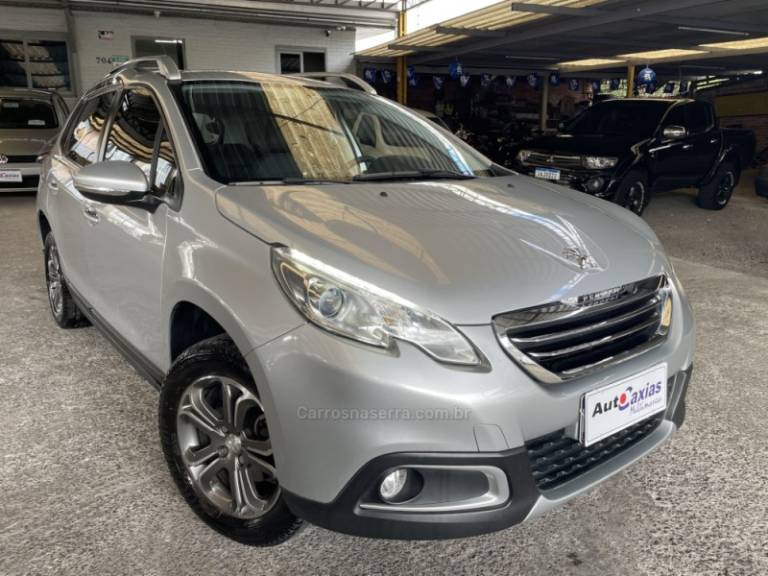 PEUGEOT - 2008 - 2016/2017 - Prata - R$ 54.000,00