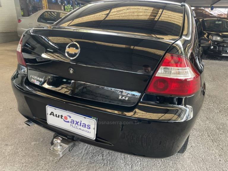 CHEVROLET - PRISMA - 2010/2011 - Preta - R$ 31.900,00