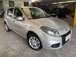 RENAULT - SANDERO - 2014/2014 - Prata - R$ 32.500,00