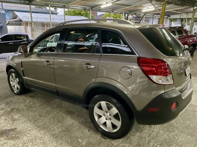 CHEVROLET - CAPTIVA - 2012/2012 - Cinza - R$ 41.900,00