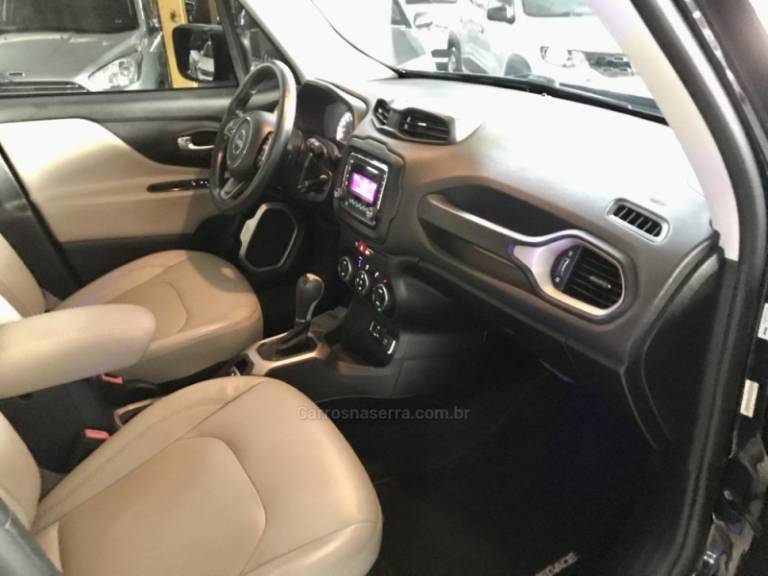 JEEP - RENEGADE - 2016/2016 - Preta - R$ 69.900,00