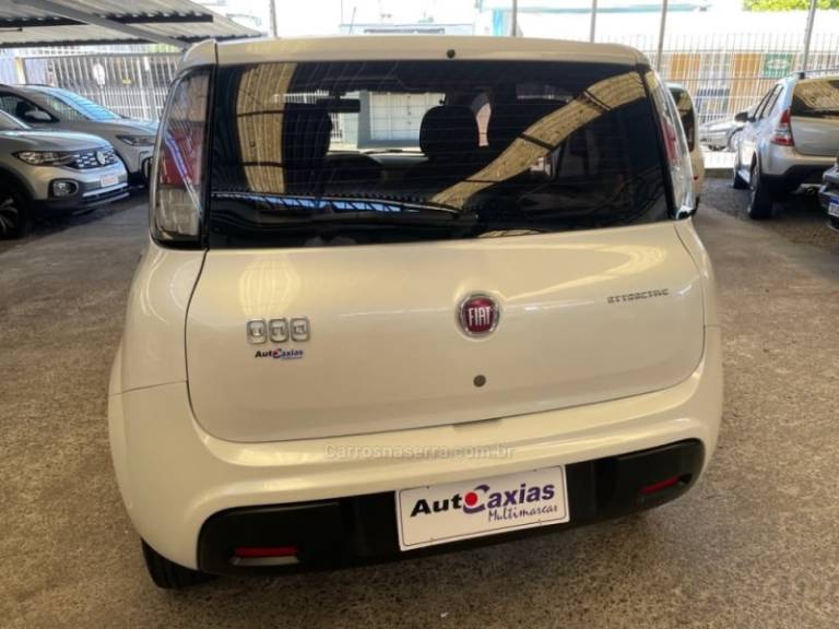 FIAT - UNO - 2017/2017 - Branca - R$ 43.500,00