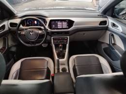VOLKSWAGEN - T-CROSS - 2021/2021 - Cinza - R$ 109.900,00