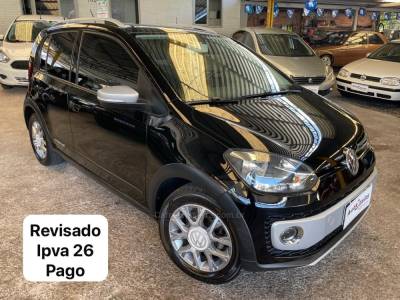 VOLKSWAGEN - UP - 2014/2015 - Preta - R$ 48.900,00