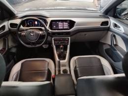 VOLKSWAGEN - T-CROSS - 2021/2021 - Cinza - R$ 108.900,00