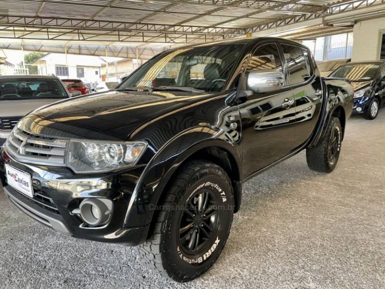 MITSUBISHI - L200 TRITON - 2015/2015 - Preta - R$ 134.000,00