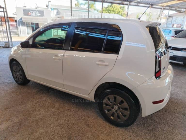 VOLKSWAGEN - UP - 2020/2020 - Branca - R$ 57.900,00