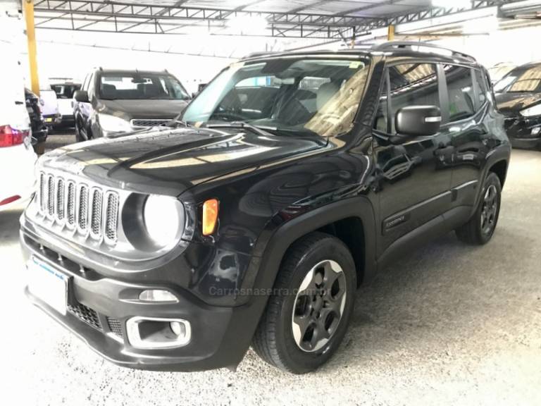 JEEP - RENEGADE - 2016/2016 - Preta - R$ 69.900,00