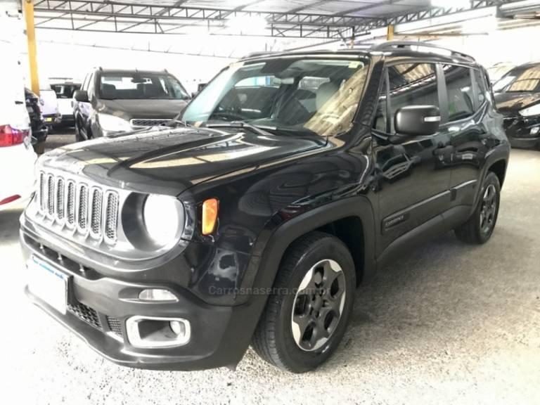 JEEP - RENEGADE - 2016/2016 - Preta - R$ 68.900,00