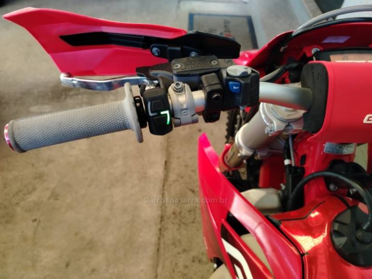 GAS GAS - EC - 2024/2024 - Vermelha - R$ 69.900,00