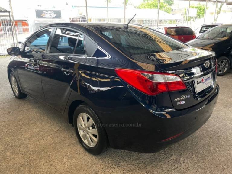 HYUNDAI - HB20S - 2013/2014 - Azul - R$ 51.000,00