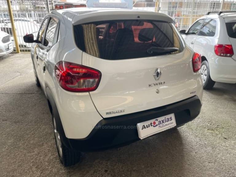 RENAULT - KWID - 2018/2018 - Branca - R$ 38.500,00