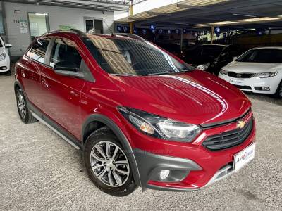 CHEVROLET - ONIX - 2017/2017 - Vermelha - R$ 62.900,00