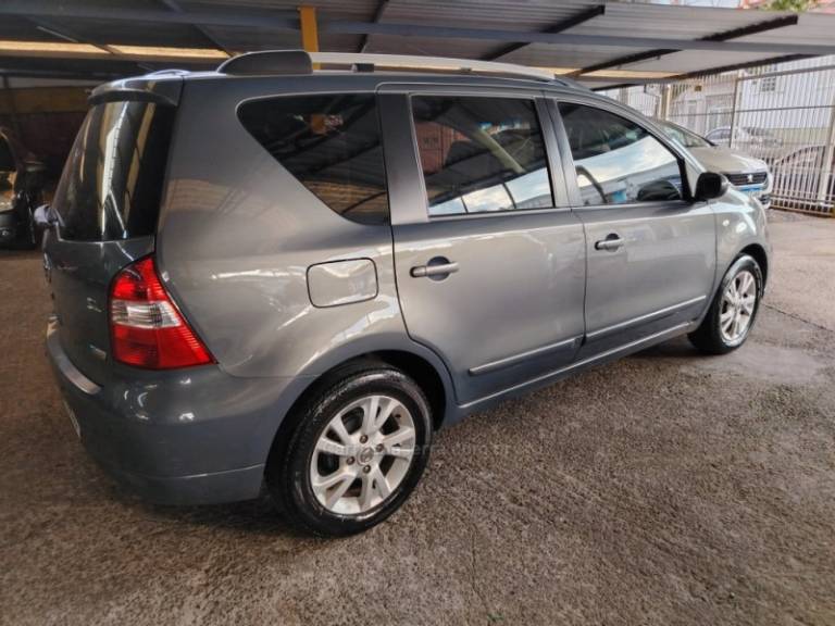 NISSAN - LIVINA - 2013/2013 - Cinza - R$ 42.900,00