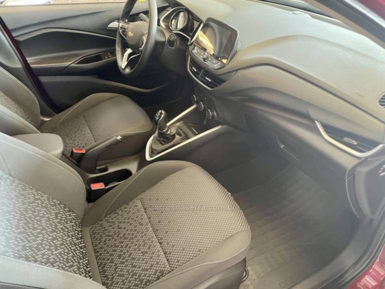 CHEVROLET - ONIX - 2020/2020 - Vermelha - R$ 56.900,00