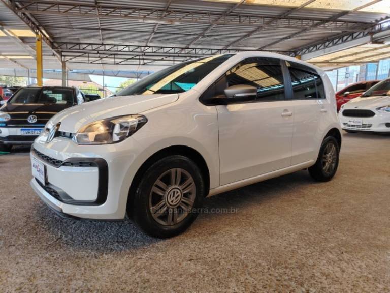 VOLKSWAGEN - UP - 2020/2020 - Branca - R$ 58.900,00