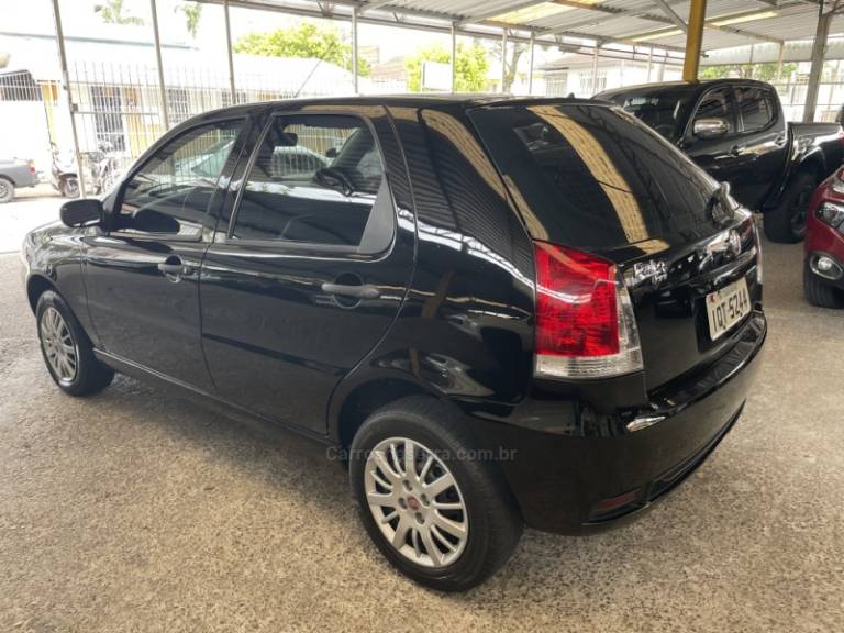 FIAT - PALIO - 2010/2010 - Preta - R$ 27.900,00