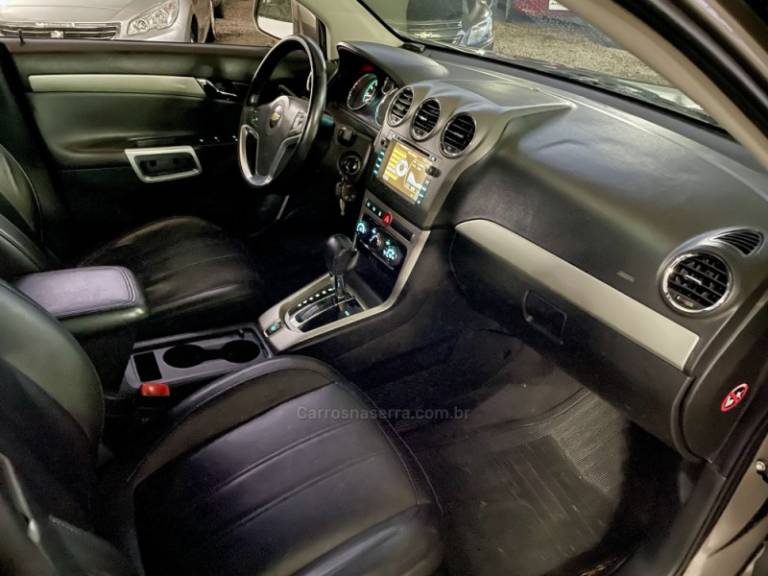 CHEVROLET - CAPTIVA - 2012/2012 - Cinza - R$ 41.900,00